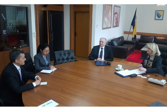 Predsjedavajuća Predstavničkog doma Borjana Krišto i predsjedavajući Doma naroda Bariša Čolak primili u nastupnu posjetu ambasadora NR Kine